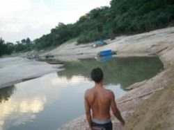 Proximidades de Manaus (AM)  Baixo Rio Negro, Afluente do Rio Amazonas (Foto de Jean Maia)